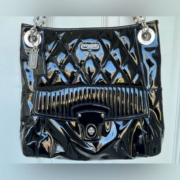 Authentic Coach Black Quilted Slim Poppy Liquid Gloss Bag Purse Tote - EUC - Picture 5 of 11